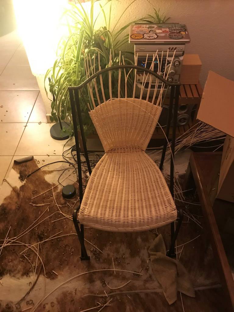 chaise presque réparée